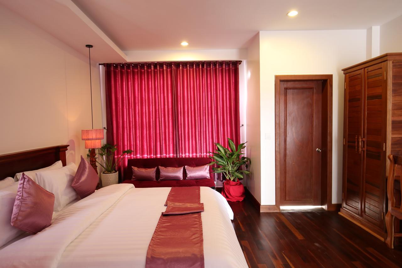 Holy Angkor Hotel Siem Reap Exterior photo